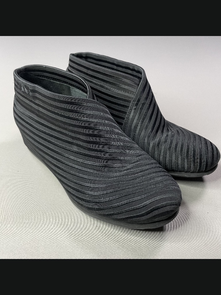 United Nude Shoes Womens 5.5 Black Slip On Wedge Ankle Boot Booties Boho Indie